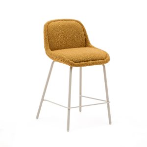KAVE HOME Aimin barstol, m. ryglæn og fodstøtte - sennepsgul bouclé stof og beige stål (65 cm)